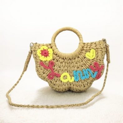 The new-style lettered grass woven bag lace moon bag woven ladies summer bag handmade woven bag handbag